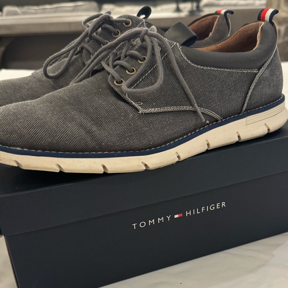 Dark Grey Tommy Hilfiger casual dress shoe. Size 10. Great condition. With Box